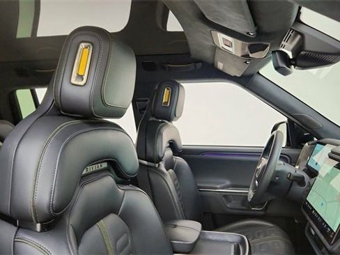 Used 2024 Rivian R1S Adventure image 22