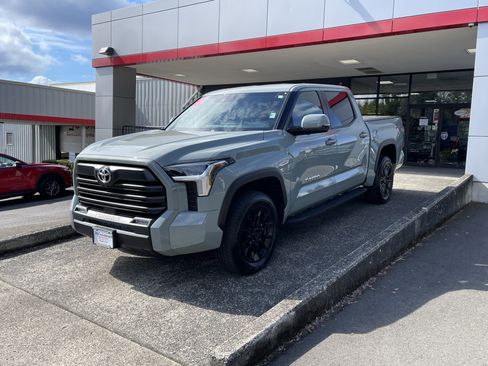 Certified 2025 Toyota Tundra SR5 w/ Advanced Technology Package AWD/4WD image 3