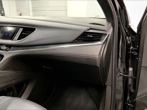 Used 2023 Buick Enclave Essence w/ Experience Buick Package AWD/4WD image 19