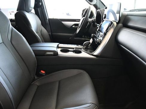 New 2025 Lexus LX 700h F Sport image 31