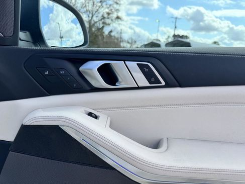 Used 2025 BMW X5 sDrive40i image 31