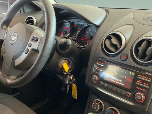 Used 2013 Nissan Rogue S w/ Special Edition Pkg FWD image 30