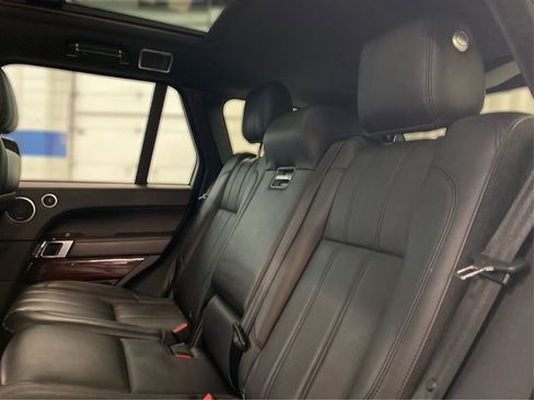 Used 2016 Land Rover Range Rover HSE image 11