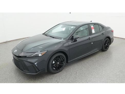 New 2026 Toyota Camry SE image 1