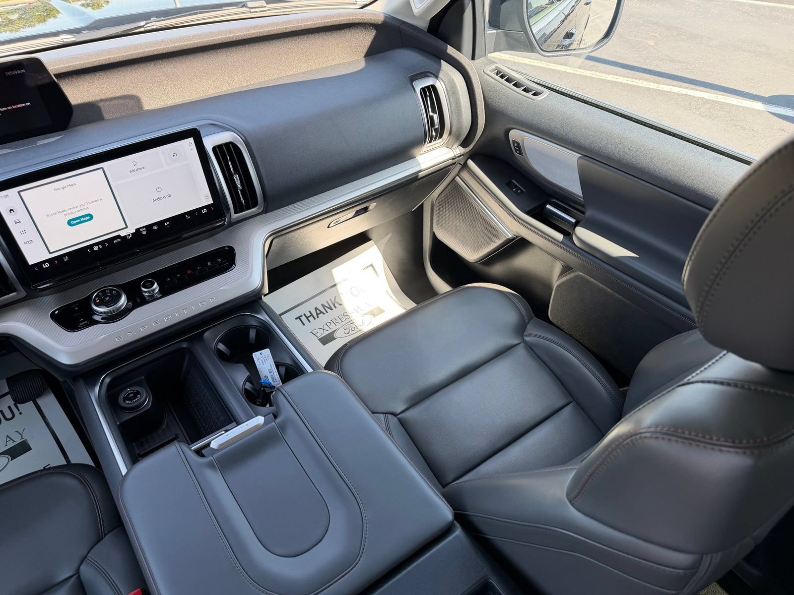Used 2025 Ford Expedition Active AWD/4WD image 17