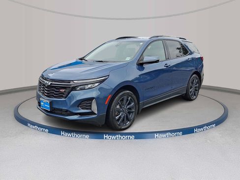 Used 2024 Chevrolet Equinox RS w/ RS Leather Package AWD/4WD image 3