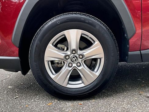 Used 2023 Toyota RAV4 LE image 31