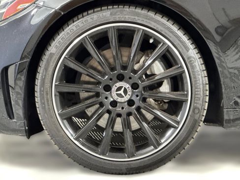 Used 2021 Mercedes-Benz C 300 Sedan image 11