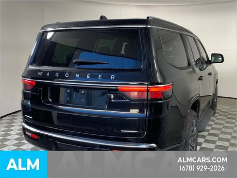 Used 2023 Jeep Wagoneer Series II AWD/4WD image 9