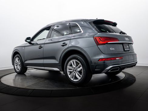 Certified 2023 Audi Q5 2.0T Premium w/ Convenience Package AWD/4WD image 5