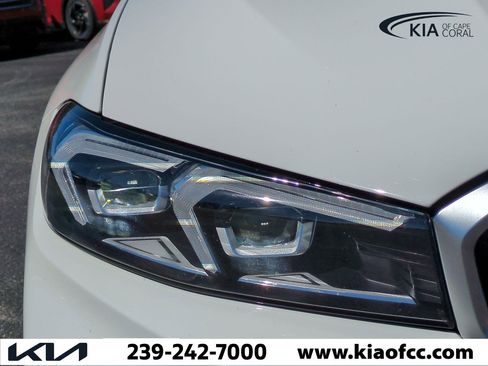 Used 2023 BMW 330e w/ Driving Assistance Package image 10