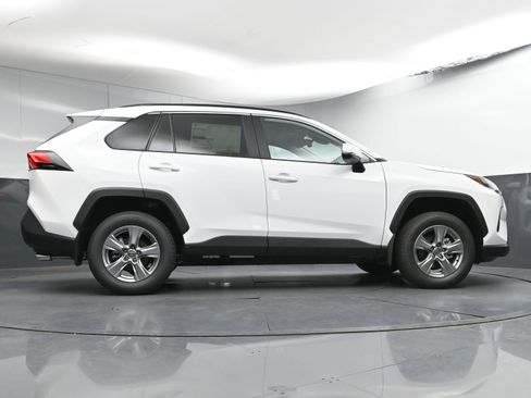 New 2025 Toyota RAV4 XLE image 23