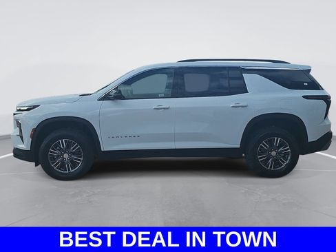 New 2026 Chevrolet Traverse LT w/ Sun and Wheel Package FWD image 6