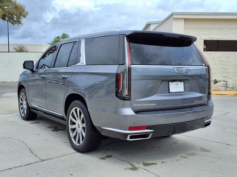Used 2021 Cadillac Escalade Premium Luxury Platinum image 3