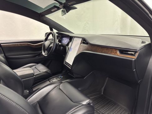 Used 2020 Tesla Model X Long Range image 39