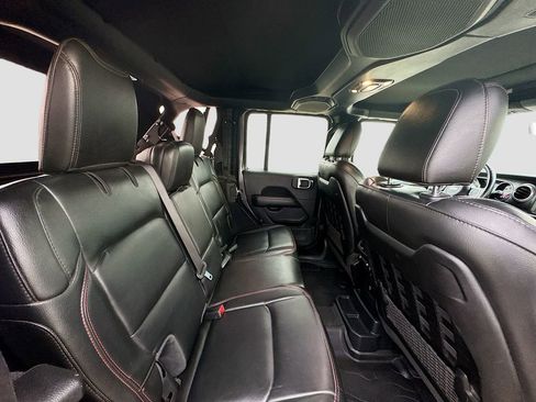 Used 2022 Jeep Wrangler Unlimited Rubicon w/ LED Lighting Group image 29