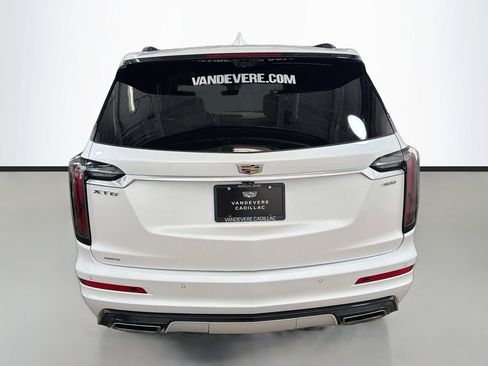 Certified 2024 Cadillac XT6 Sport w/ Platinum Package AWD/4WD image 9