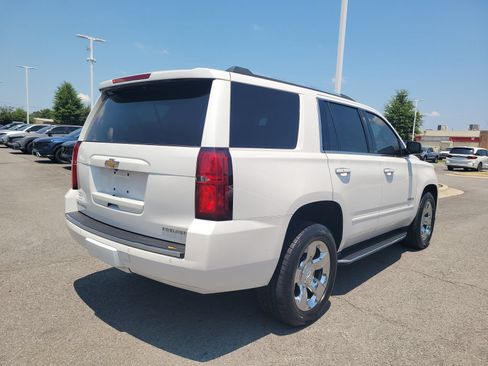 Used 2019 Chevrolet Tahoe Premier RWD image 3