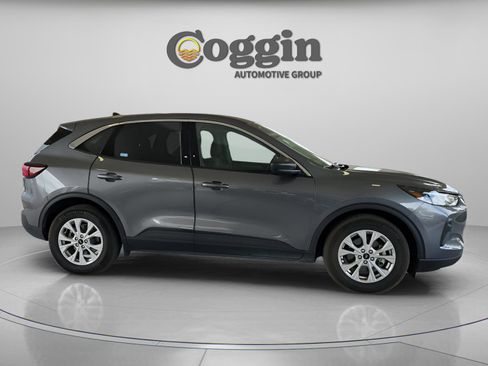 Used 2023 Ford Escape Active w/ Tech Pack #1 image 8