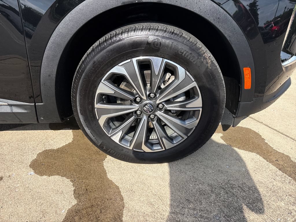 Used 2025 Buick Envision Preferred AWD/4WD image 15