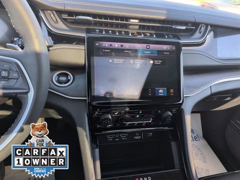 Used 2022 Jeep Grand Cherokee Limited 4xe image 22