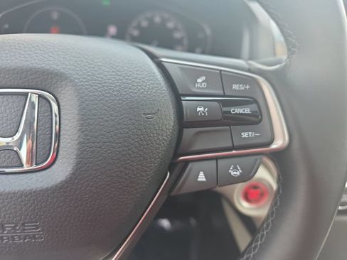 Used 2021 Honda Accord Touring image 18