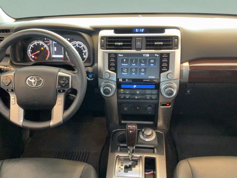 Used 2022 Toyota 4Runner Limited AWD/4WD image 40