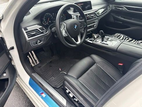 Used 2016 BMW 750i xDrive AWD/4WD image 16