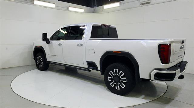 Used 2024 GMC Sierra 2500 Denali Ultimate AWD/4WD image 6