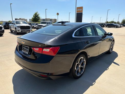 Used 2024 Chevrolet Malibu LT FWD image 5