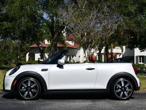 Used 2023 MINI Cooper S FWD image 3