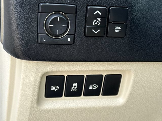 Used 2020 Lexus GX 460 Premium w/ Premium Package AWD/4WD image 23
