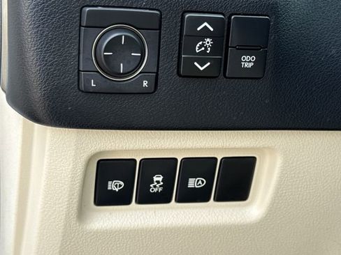 Used 2020 Lexus GX 460 Premium w/ Premium Package AWD/4WD image 23
