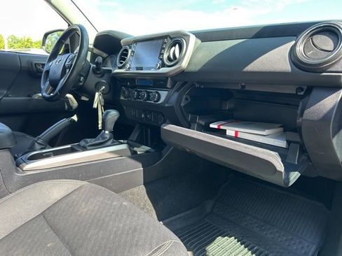 Used 2021 Toyota Tacoma SR5 w/ Trail Edition AWD/4WD image 26