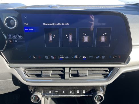 Used 2025 Chevrolet Equinox EV RS w/ Active Safety Package 3 image 30