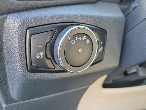 Used 2021 Ford EcoSport S image 30