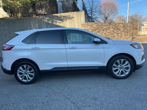 Used 2019 Ford Edge Titanium w/ Equipment Group 301A image 7