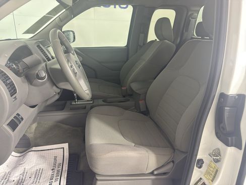 Used 2018 Nissan Frontier S RWD image 16