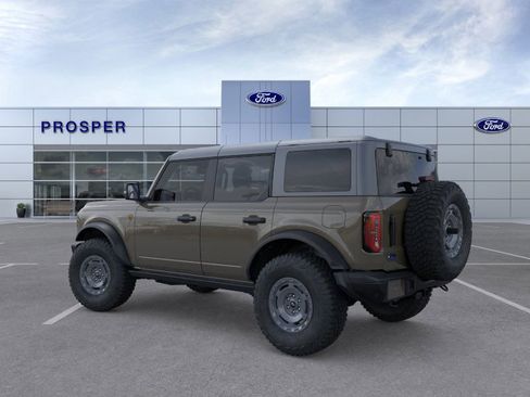 New 2025 Ford Bronco Badlands image 4