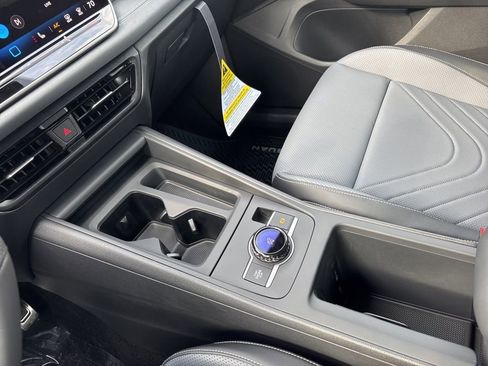 New 2026 Volkswagen Tiguan SE R-Line FWD image 18