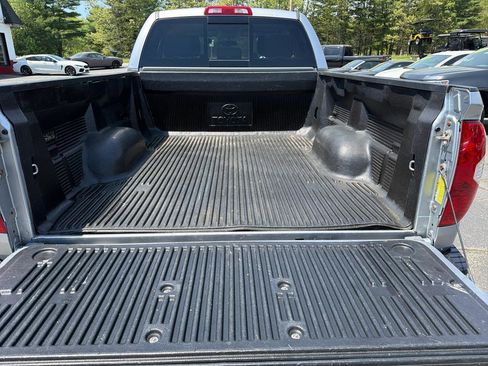 Used 2014 Toyota Tundra SR5 AWD/4WD image 12
