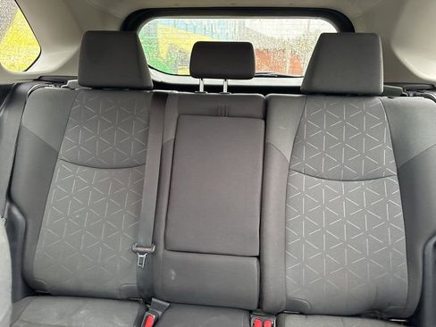 Used 2019 Toyota RAV4 XLE image 17