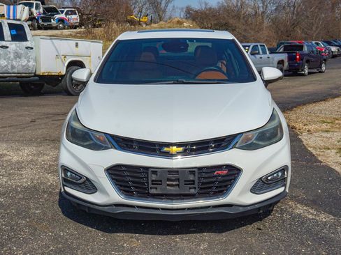 Used 2017 Chevrolet Cruze Premier FWD image 8