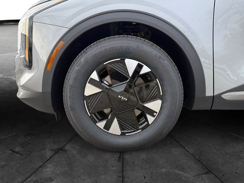 New 2026 Kia Sportage LX image 14