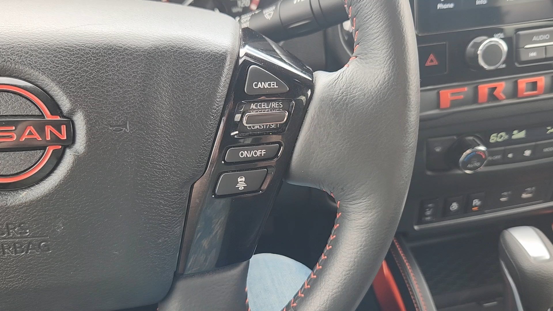 Used 2026 Nissan Frontier PRO-4X AWD/4WD image 13