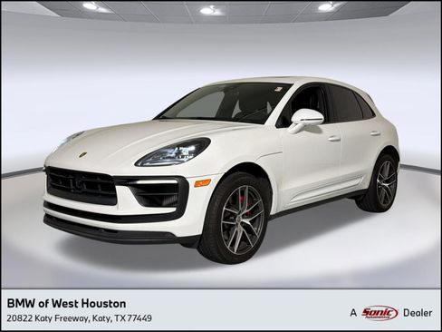 Used 2023 Porsche Macan S AWD/4WD image 1