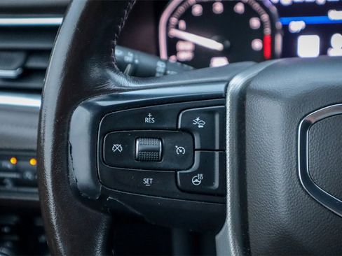 Used 2021 GMC Yukon XL Denali w/ Denali Premium Package image 12