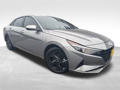 Used 2023 Hyundai Elantra SEL