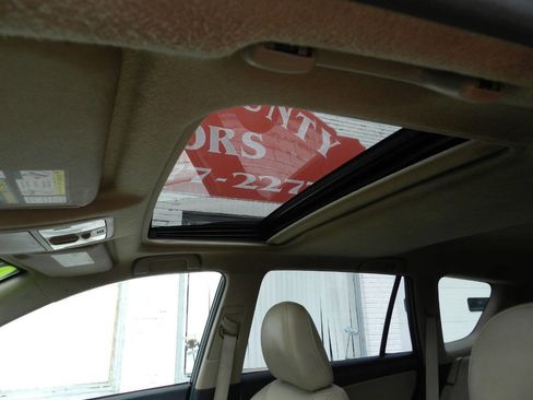 Used 2009 Toyota RAV4 Limited image 18