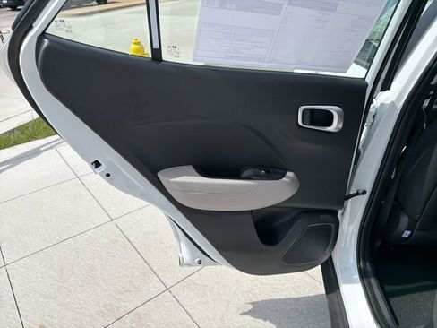 New 2026 Hyundai Venue SEL FWD image 17